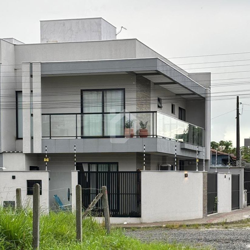 SOBRADO ITACOLOMI